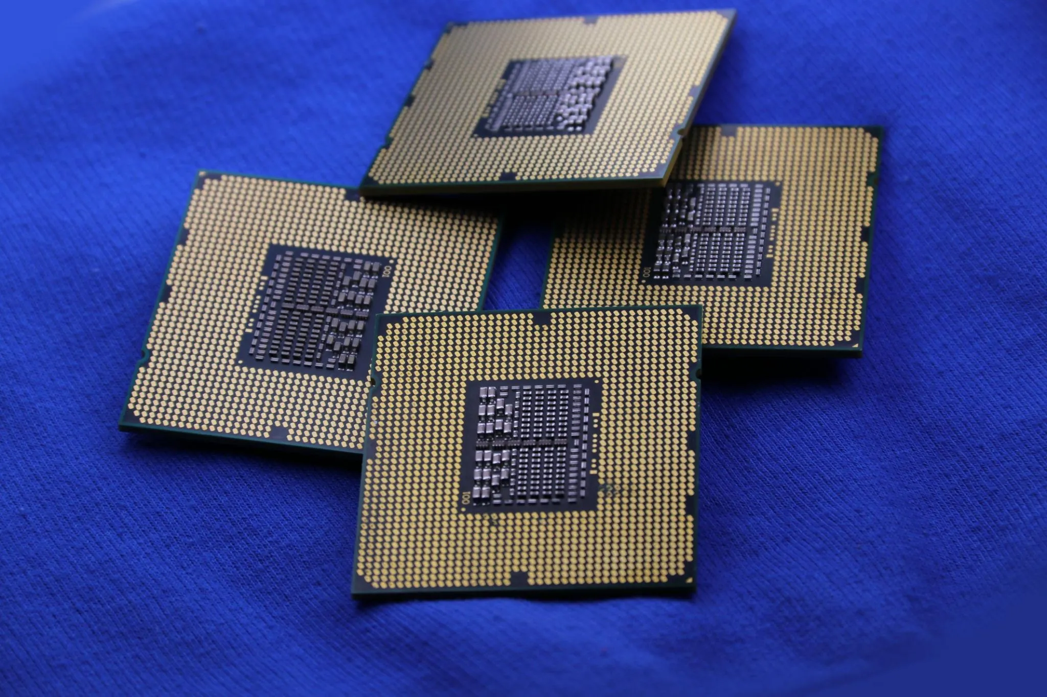 Bilgisayar Nasıl Çalışır? 0 ve 1 Mantığıyla 6 Temel Gerçek