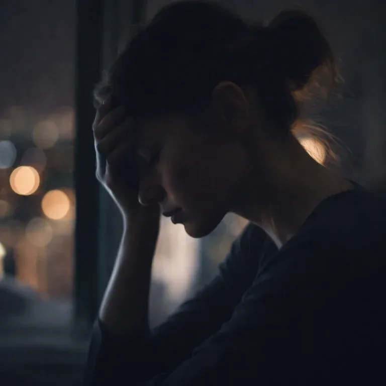 Duygusal Yorgunluk Nedir? İyiyim Demenin Arkasındaki Gerçek